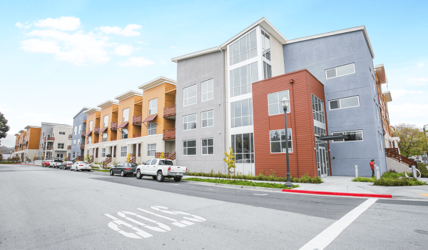 Mode-By-Alta-Apartments-San-Mateo-CA-Building-Exterior-09